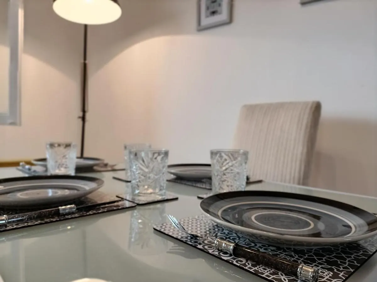 2 Bed Functional House Close To Manor Park Train Station London United Kingdom